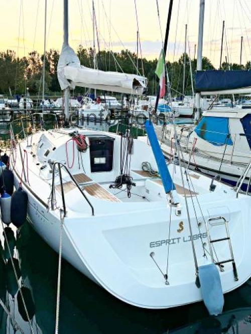 Beneteau First 31.7 tekniske specifikationer og anmeldelser
